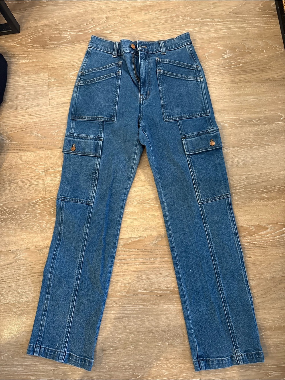 Madewell Blue 90’s straight Cargo Patch Pocket Boyfriend Jeans